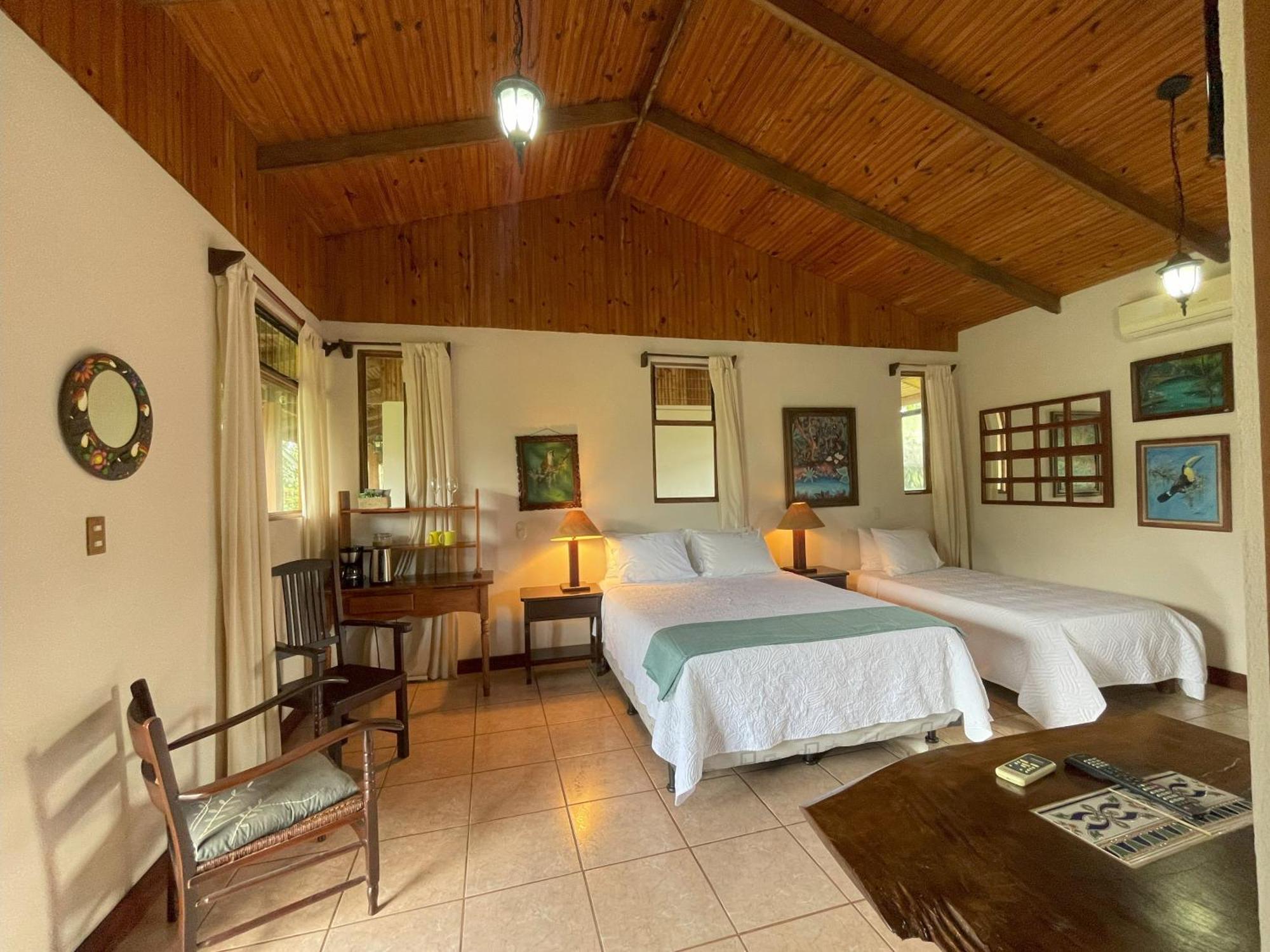 Kakao Lodge & Garden Rio Celeste Bijagua Room photo
