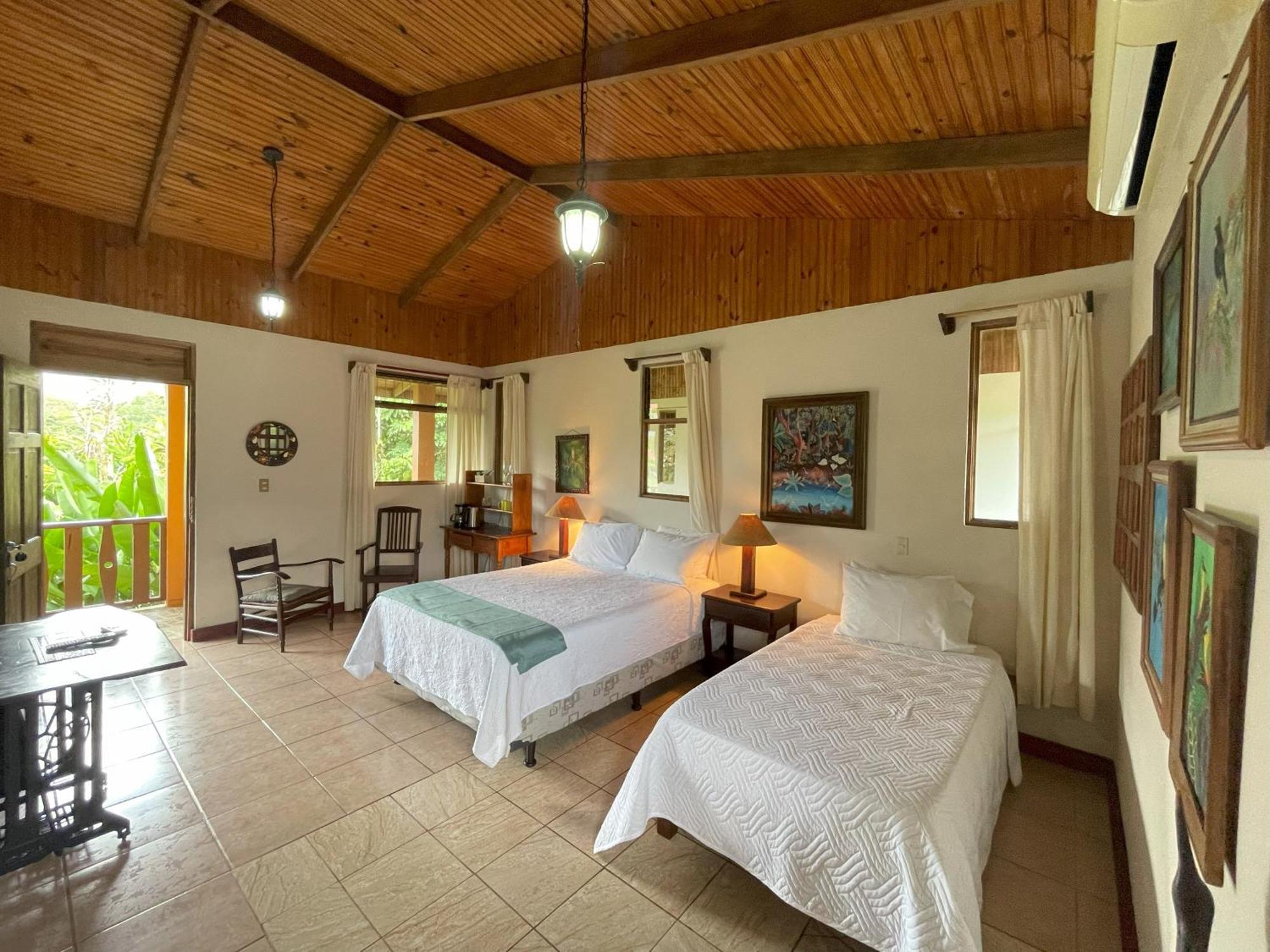 Kakao Lodge & Garden Rio Celeste Bijagua Room photo